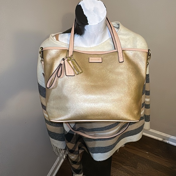 Coach Handbags - Coach Park Metro tote beautiful gold w/ beige (with a slight hue of pink) F25663